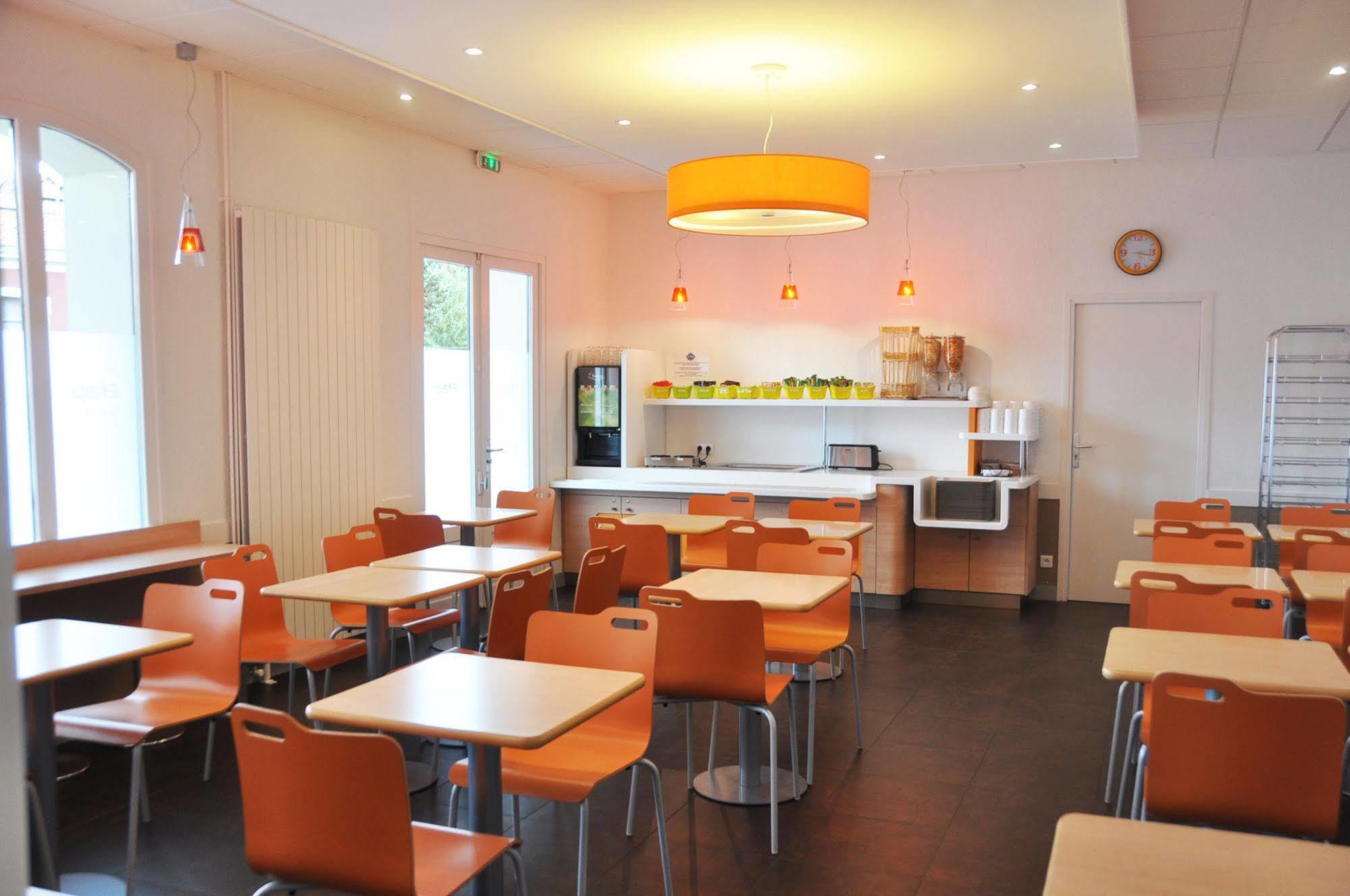 Ibis Budget Le Puy En Velay Buitenkant foto